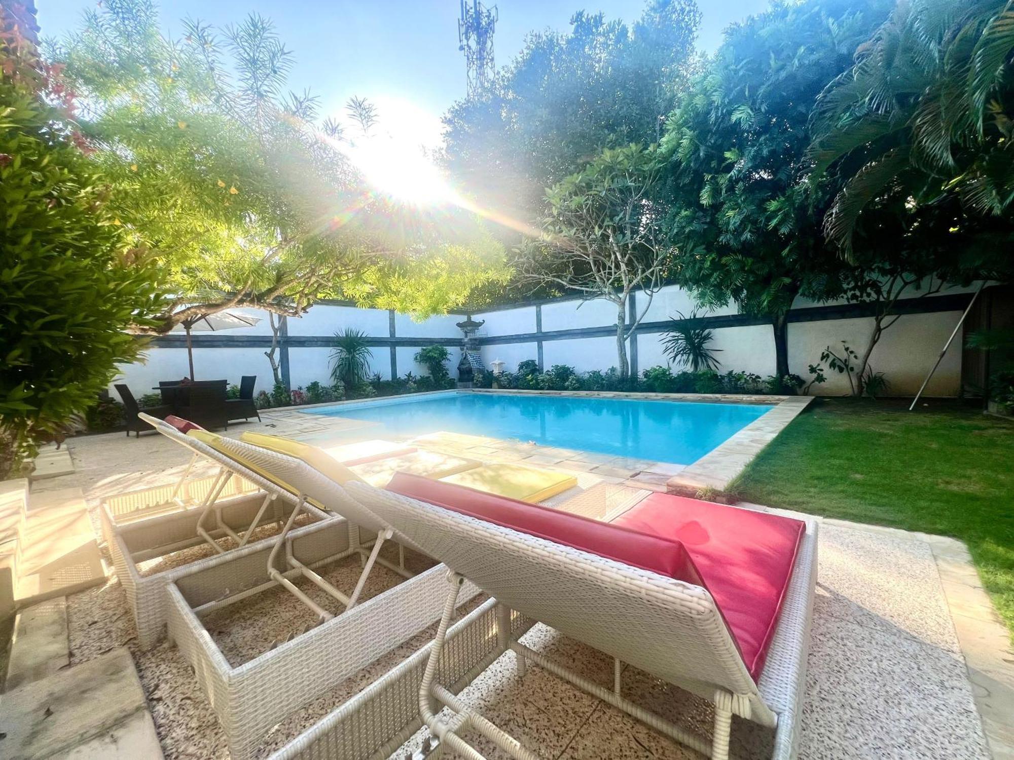 Charlie Guest House Nusa Dua  Bagian luar foto